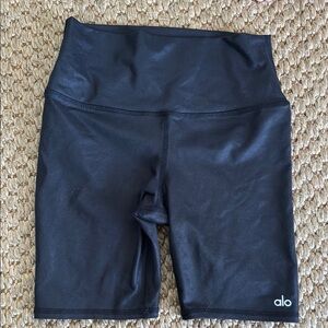 ALO Yoga Women's Black High-Waist Shorts